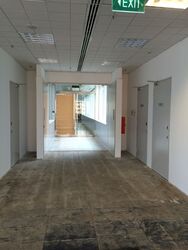 UE Square (D9), Office #392070011